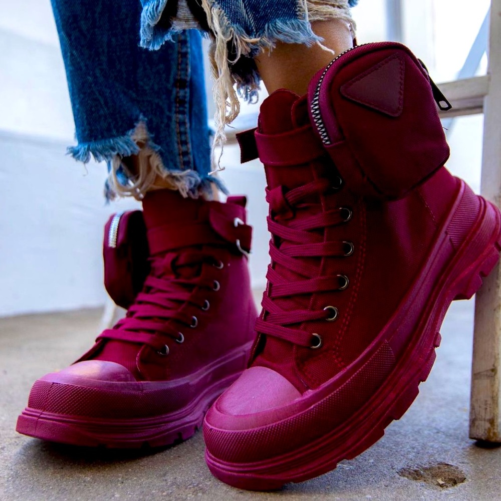Burgundy pouch high top sneaker